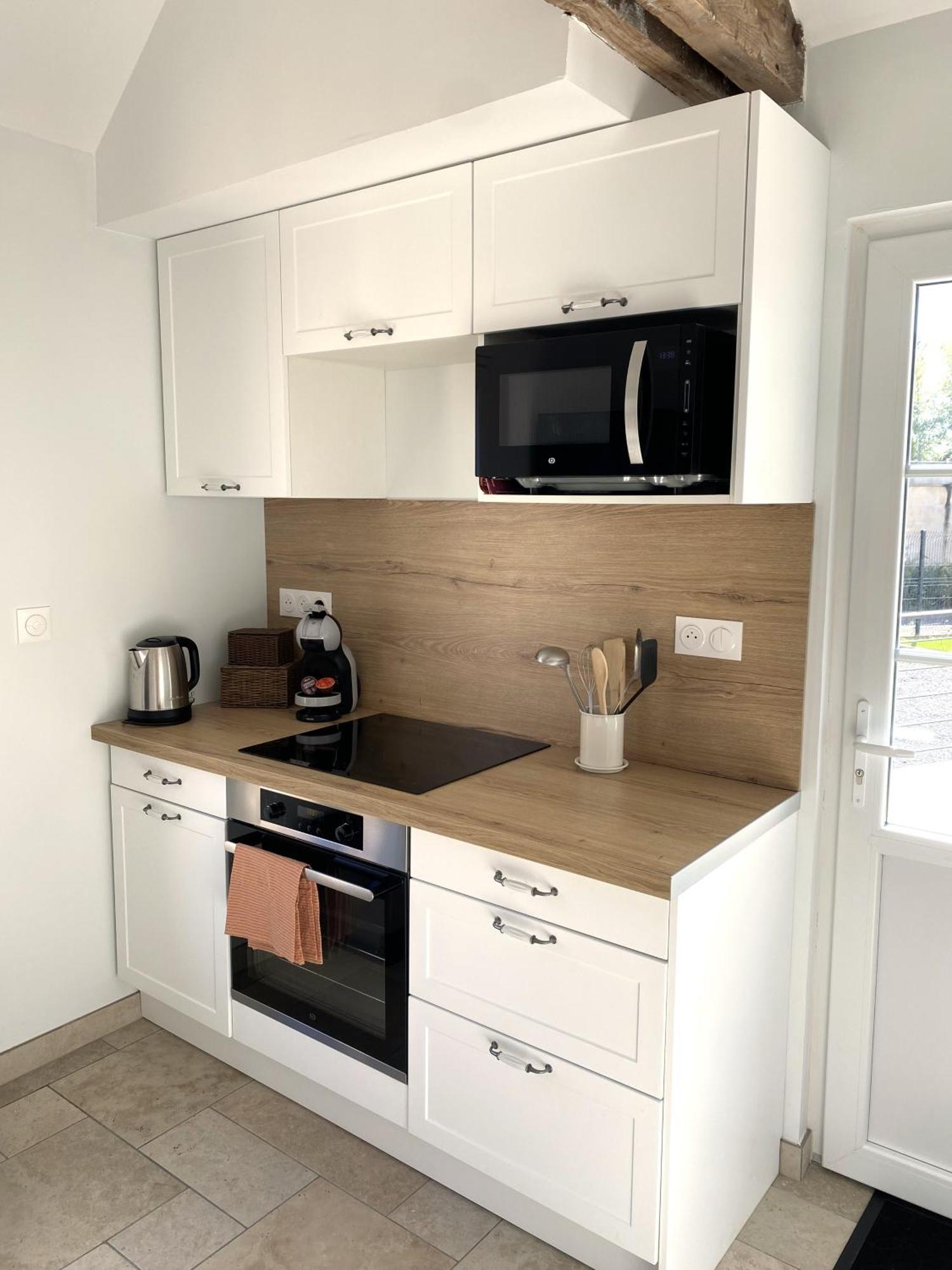 Maison 2 Chambres Avec Parking Et Jardin โนยง ภายนอก รูปภาพ