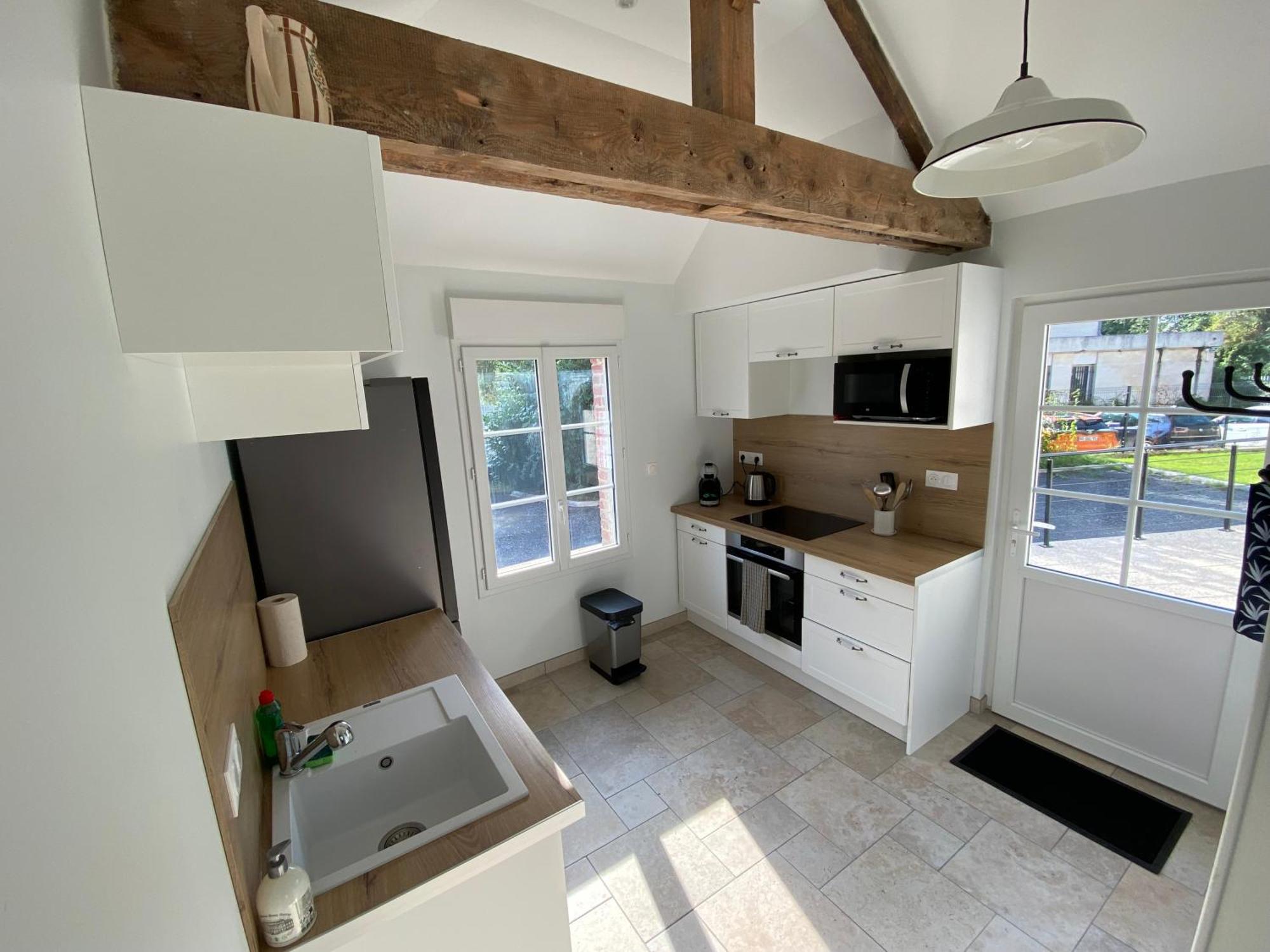 Maison 2 Chambres Avec Parking Et Jardin โนยง ภายนอก รูปภาพ